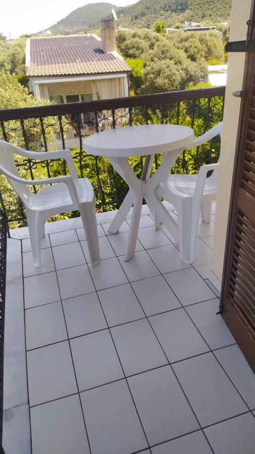 Villa Thomi Szkála Rahoníu Kültér fotó